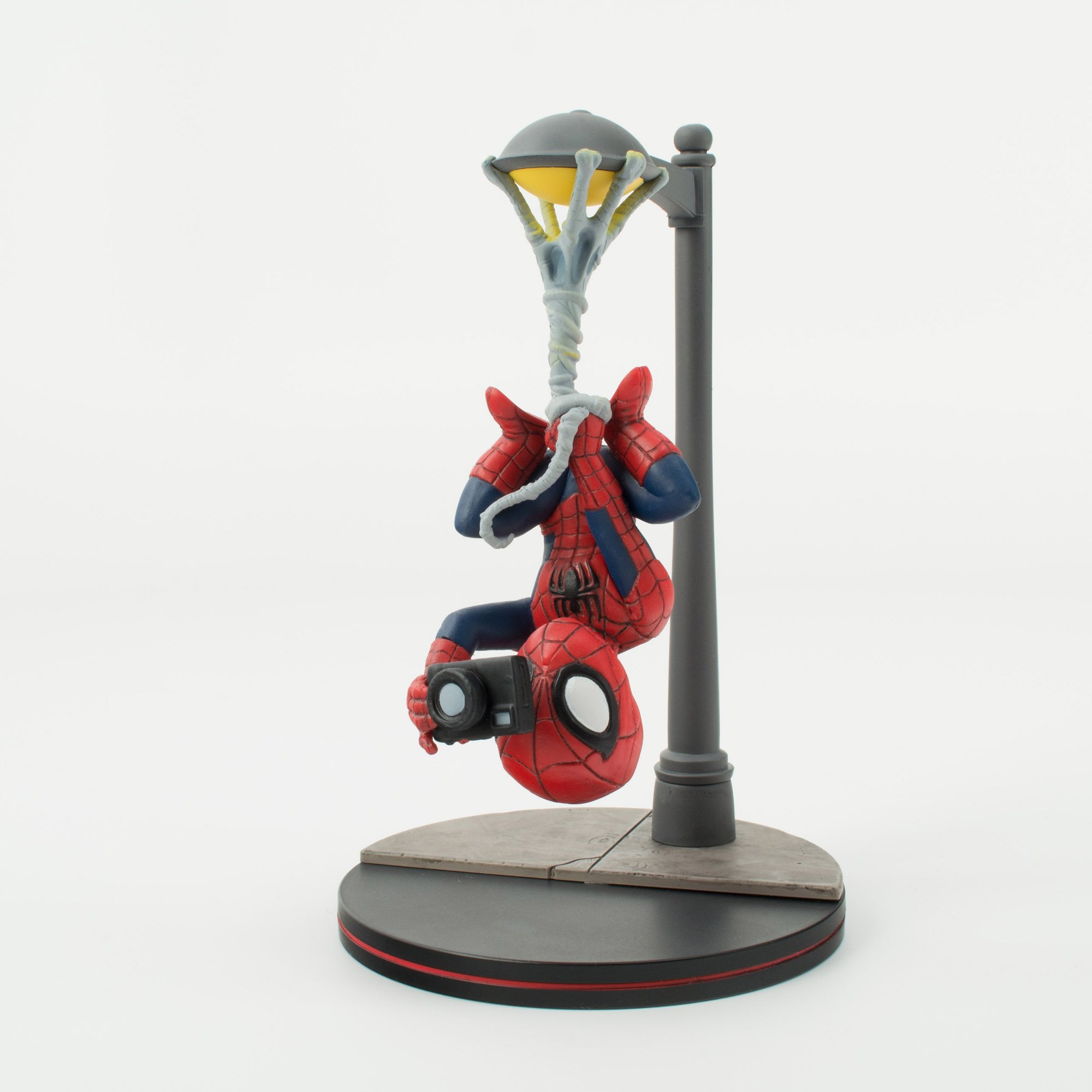 Amazon.com: Quantum Mechanix Spider-Man Spider Cam Q-Fig